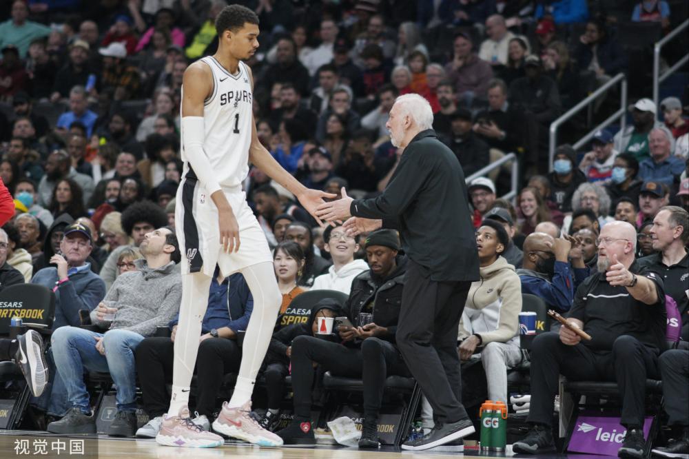 关键人物 关键人物