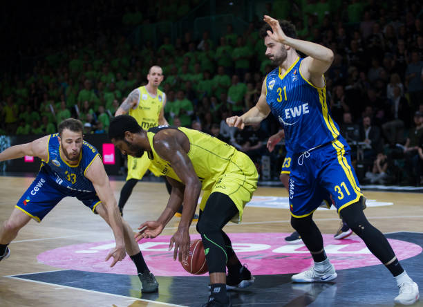 来赛事中的 来赛事中的