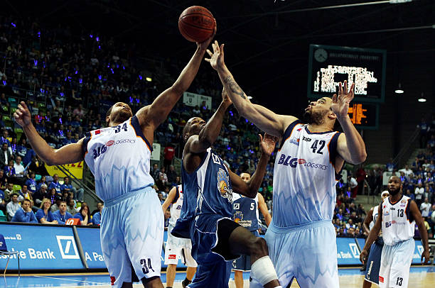 成良好的互 成良好的互